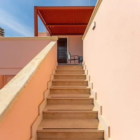 La Terrazza Salentina Lecce-Charme & Comfort - Parcheggio Exterior photo